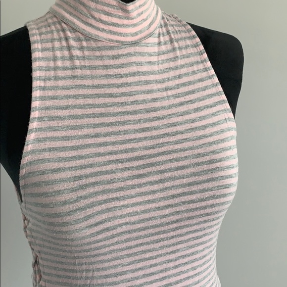 NWOT Cute sleeveless Shirt - Picture 5 of 6